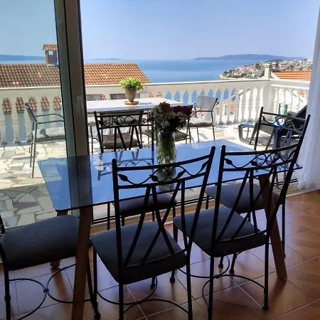 Grande Vista - Spacious 3 Bedroom With Large Terrace And Fantastic Sea View Apartamento *