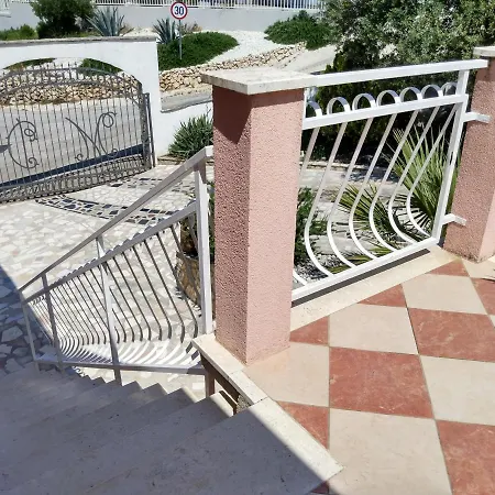 Apartamento Grande Vista - Spacious 3 Bedroom With Large Terrace And Fantastic Sea View Trogir